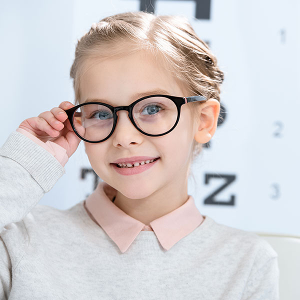 Brillen mit speziellen Gläsern helfen gegen Kurzsichtigkeit (Mysopie) bei Kindern